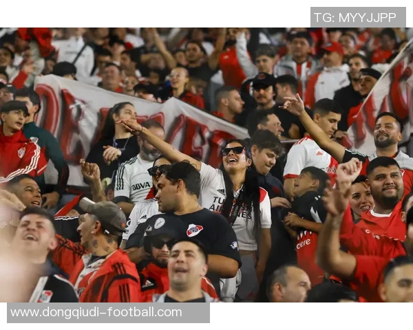 欧冠历史冷门马竞逆转AC米兰乌龙球引发全场狂欢 欧冠历史冷门马竞逆转AC米兰乌龙球引发全场狂欢