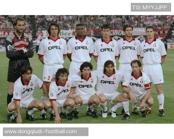 国王杯波尔图大胜AC米兰神扑时刻引发全场欢呼数据分析揭示比赛精彩瞬间