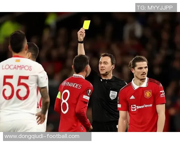 欧联杯激战拜仁小胜曼联帽子戏法引发争议判罚全场沸腾